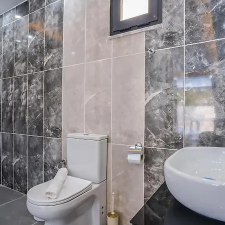 Вилла Islamlar Village 2 Bedroom Private Outdoor And Indoor Pool Калкан